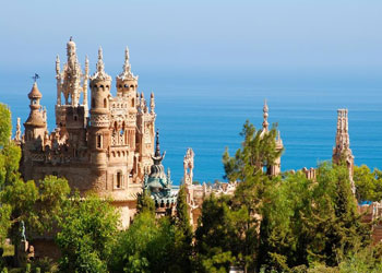 what to do in malaga with children - Colomares Castle